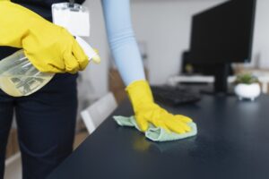 Reinigungsfirma bei der Arbeit
